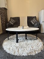 Central Glasgow Apt - Sleeps 2 & Freeparking