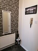 Central Glasgow Apt - Sleeps 2 & Freeparking