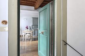 Pontevecchio Stylish Apartment in Florence