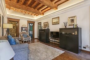 Pontevecchio Stylish Apartment in Florence