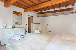 Uffizi Suite I