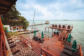 El Búho Lagoon Bacalar