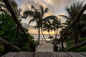 LUV Tulum