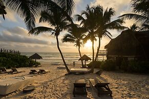 LUV Tulum