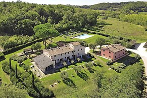 Francigena Apartments