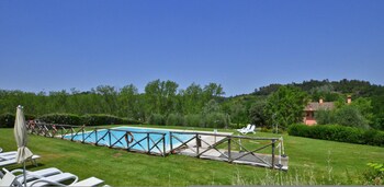 Francigena Apartments