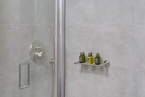 Acropolis Premium Residence