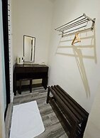 Georgetown Inn by Sky Hive