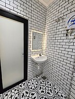 Georgetown Inn by Sky Hive