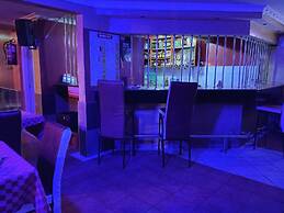 Munyaka Paramount Hotel