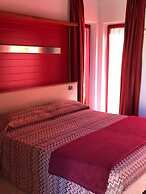 Room in Guest Room - Spacious Double Room in Alba
