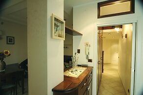 Roma Chic House - Luxury Apartment 1 People for Business Studio
