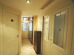 Roma Chic House - Luxury Apartment 1 People for Business Studio