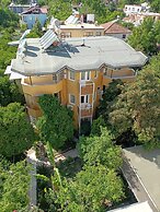 Santana Hotel