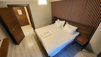 Moda Hotel