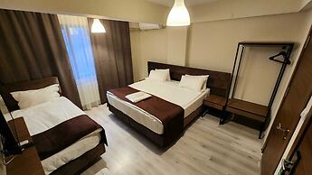 Moda Hotel