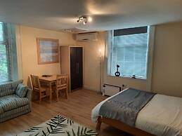 Self Contained Studio Flat in Winterton Hall