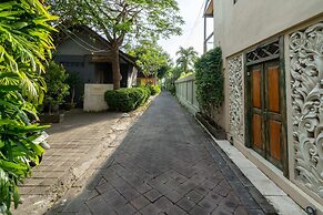 Studios Bawa & Atas