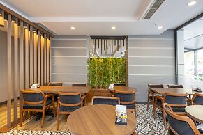 Litros Hotel & Spa