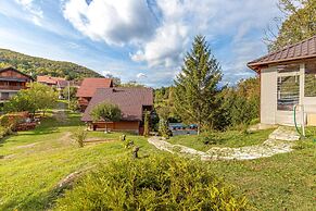 Chalet With Private Whirlpool And Sauna