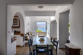 Parikia Cove Mansion