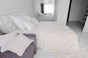 PaulMarie Apartments on Gor'kogo 41