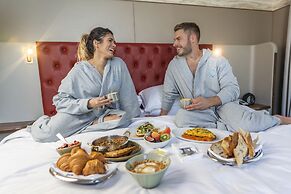 Hyatt Centric Jumeirah Dubai