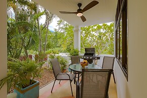 Pool villa  4 BR walking to Beach HV