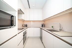 Jumeirah Gate Tower - Luton Vacation Homes