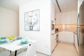 Jumeirah Gate Tower - Luton Vacation Homes