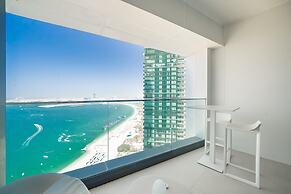 Jumeirah Gate Tower - Luton Vacation Homes
