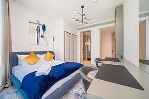 Jumeirah Gate Tower - Luton Vacation Homes