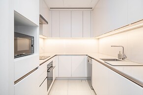 Jumeirah Gate Tower - Luton Vacation Homes