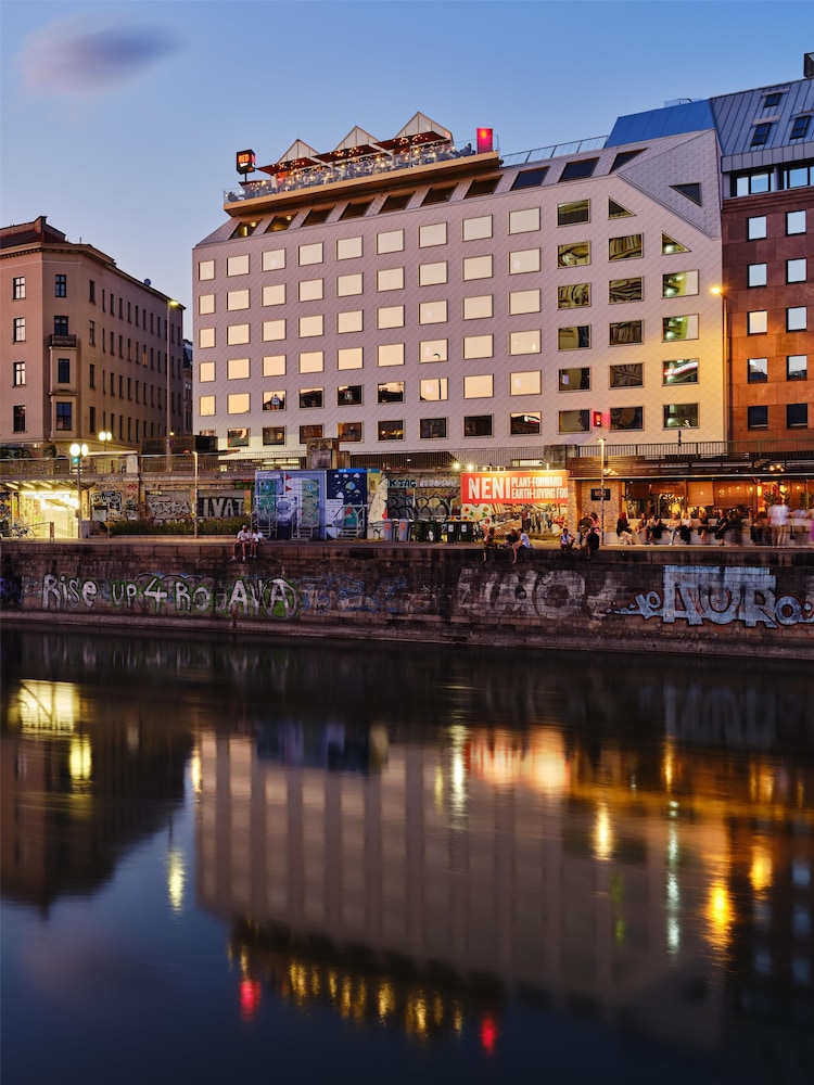 Radisson RED Hotel, Vienna