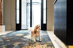 Sapphire House Antwerp, Autograph Collection