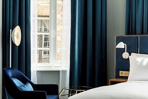 Sapphire House Antwerp, Autograph Collection