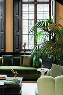 Sapphire House Antwerp, Autograph Collection