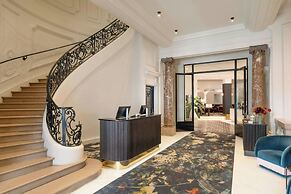 Sapphire House Antwerp, Autograph Collection