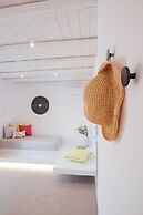 Xerolithos Natural Living