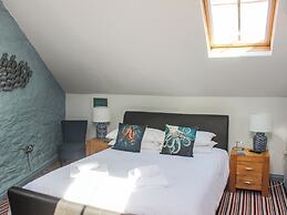6 The Sail Loft