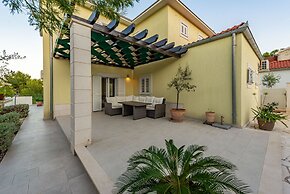 Villa Tatijana