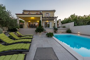 Villa Tatijana