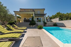 Villa Tatijana