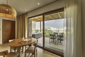 Volta Suites and Villas