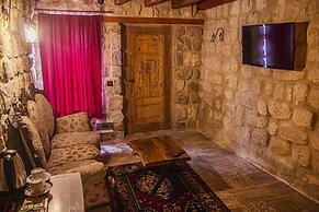 Ottoman Cave Junior