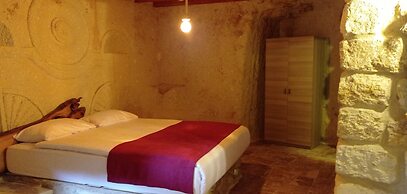 Ottoman Cave Junior