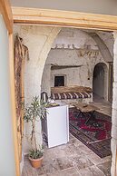 Ottoman Cave Junior