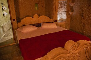 Ottoman Cave Junior