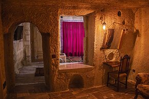 Ottoman Cave Junior