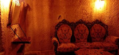Ottoman Cave Junior